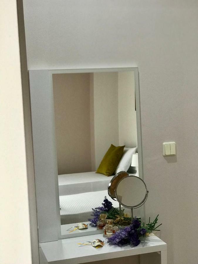 Joy Hotel Sarandë 외부 사진