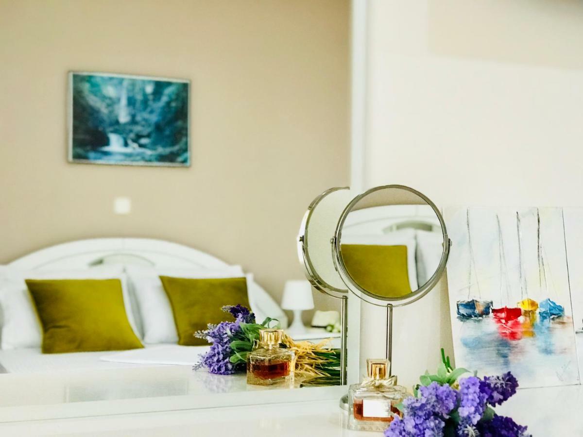 Joy Hotel Sarandë 외부 사진