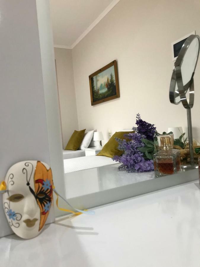 Joy Hotel Sarandë 외부 사진
