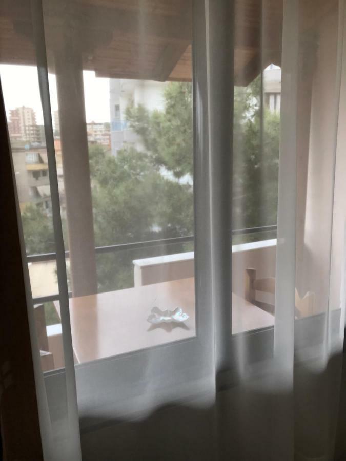 Joy Hotel Sarandë 외부 사진
