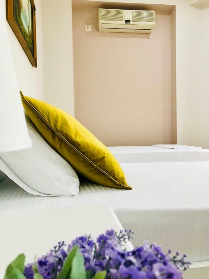 Joy Hotel Sarandë 외부 사진